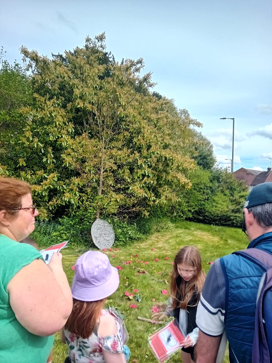 StJohnsRedhill's tweet photo. Some reflective Good Friday workshops today at St. John's with all coming together in our Easter Garden by the tomb.  #comingtogether #HolyWeek2025 https://t.co/dIVhF4l1q6