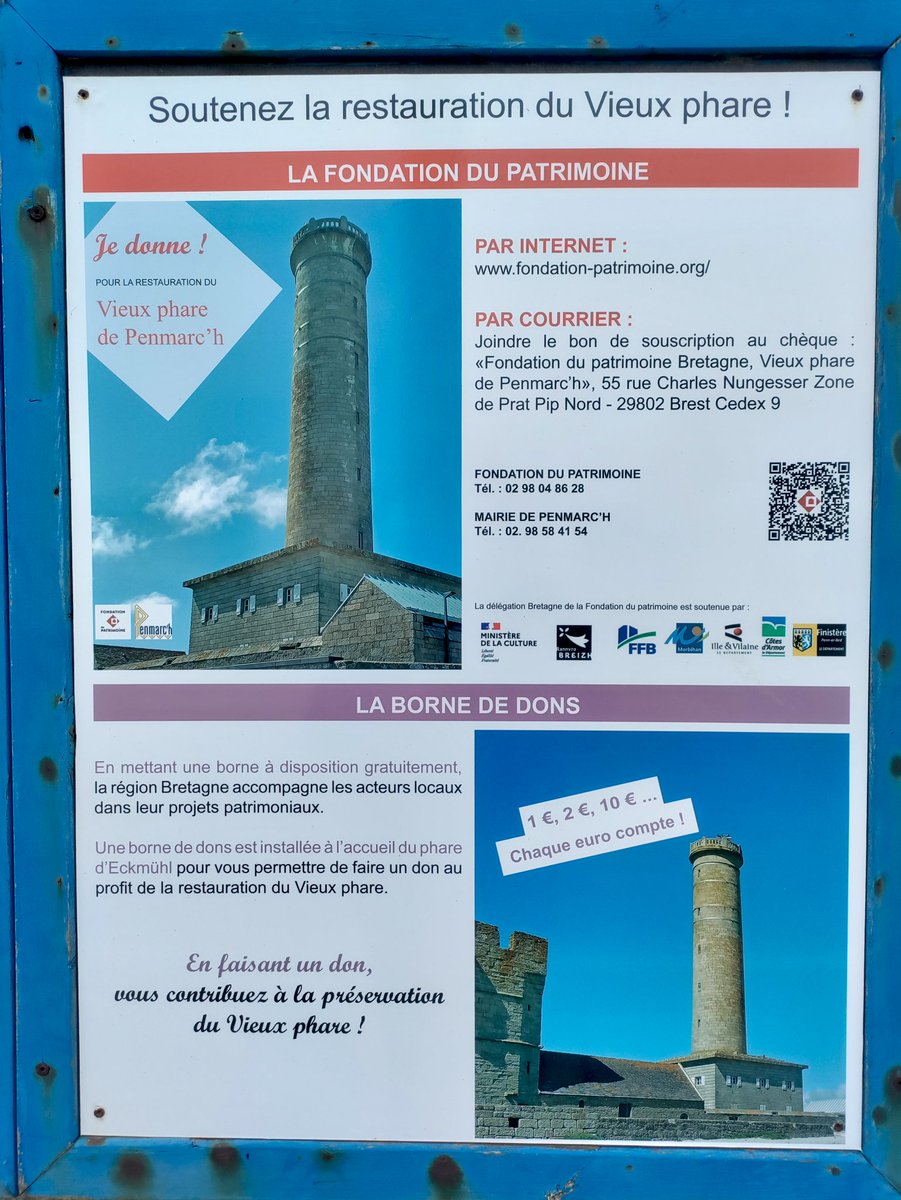 Voilà donc notre vieux phare débarrassé de ses échafaudages,  comme gêné de cette nudité oubliée. La restauration n'est pas encore terminée, mais on avance !
Penmarc'h 
#Breizh #Bretagne #PaysBigouden