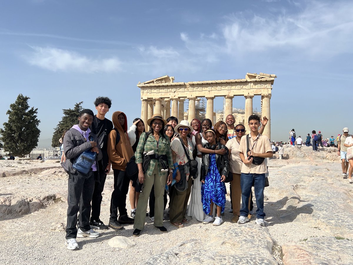 ScienceTech's tweet image. Take a look at the Science Skills Italy/Rome and Athens/Greece 2025 crew. We participated in Greek dancing for almost two hours.