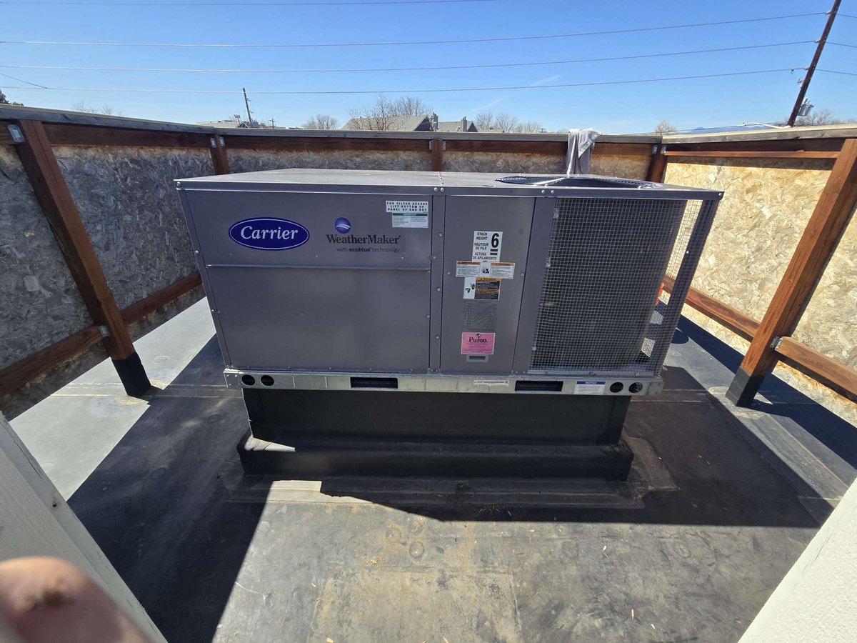 Highlands Ranch RTU Replacement: Upgrade Your Commercial HVAC -  roxheating.com/highlands-ranc…  
#HVAC #EnergyEfficiency