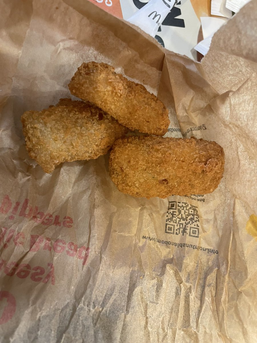 Michael McFarland Campbell (@hivblogger) on Twitter photo So disappointed not to get the rich tomato dip to go with my cheesy garlic bread dippers. If I had known no dip I wouldn’t have chosen them. <a href="/McDonaldsIRL/">McDonald's Ireland</a> sort the stock control. So disappointed not to get the rich tomato dip to go with my cheesy garlic bread dippers. If I had known no dip I wouldn’t have chosen them. <a href="/McDonaldsIRL/">McDonald's Ireland</a> sort the stock control.