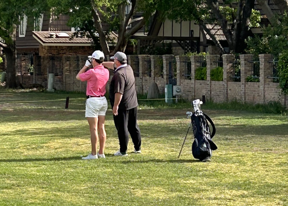 azleathletics's tweet image. ⁦@azleisd is very proud of the performance put together by⁩ @AzleGolf⁩ Ethan Bartlett at the ⁦@uiltexas⁩ 5A Region tournament in Lubbock! Great season, young man! You represented your town well! #HornetPride