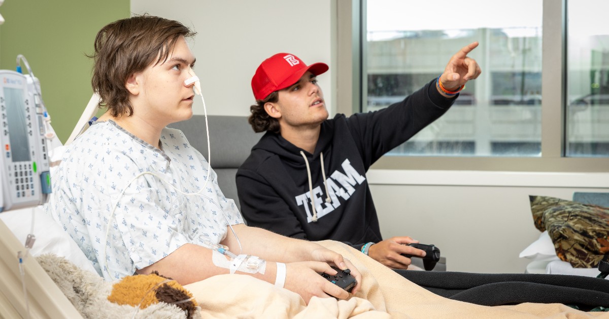 brentblum's tweet image. He&apos;s too humble to share himself, but @RoccoBecht made an incredible gesture and donated entertainment systems with a portion of his NIL earnings for all the pediatric rooms at @MaryGreeley in Ames this week. Super blessed to have great Cyclones giving back always. 🌪️