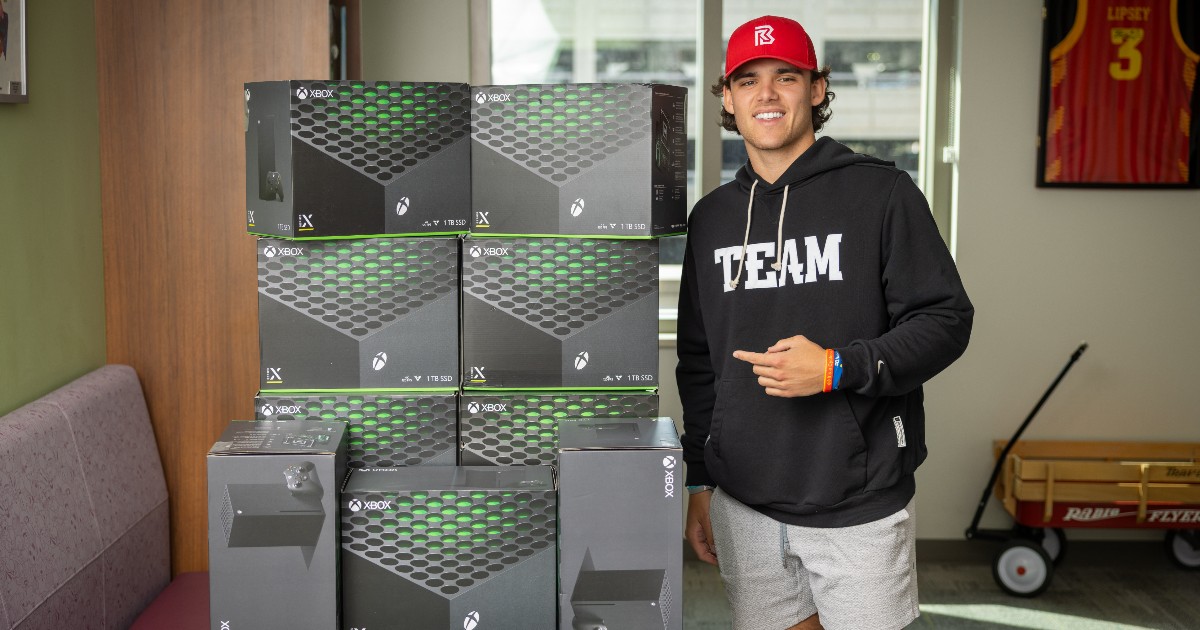 Brent Blum (@brentblum) on Twitter photo He's too humble to share himself, but <a href="/RoccoBecht/">Rocco Becht</a> made an incredible gesture and donated entertainment systems with a portion of his NIL earnings for all the pediatric rooms at <a href="/MaryGreeley/">Mary Greeley</a> in Ames this week. Super blessed to have great Cyclones giving back always. 🌪️ He's too humble to share himself, but <a href="/RoccoBecht/">Rocco Becht</a> made an incredible gesture and donated entertainment systems with a portion of his NIL earnings for all the pediatric rooms at <a href="/MaryGreeley/">Mary Greeley</a> in Ames this week. Super blessed to have great Cyclones giving back always. 🌪️