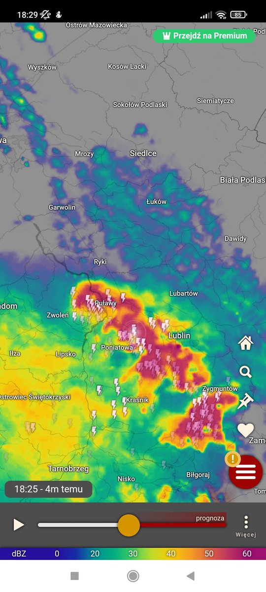xlordx17's tweet photo. Aktualizacja 18:30
System Wielokomórkowy dalej mknie dalej lekko się przeorganizowując. Dalej wygląda imponująco, na jego trasie w najbliższym czasie znajdą się #Ryki #Garwolin
@Windycom
@meteo_expert @MeteoprognozaPL @SOB_pl
#pogoda #radar #opady #burze #grad https://t.co/oR08jzsdmt