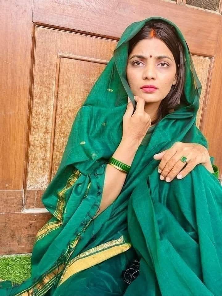 का हो नेहा भौजी, बंगाल में का होत बा
अब ना बोलुबू, बंगाल में का बा???
<a href="/nehafolksinger/">Neha Singh Rathore</a>