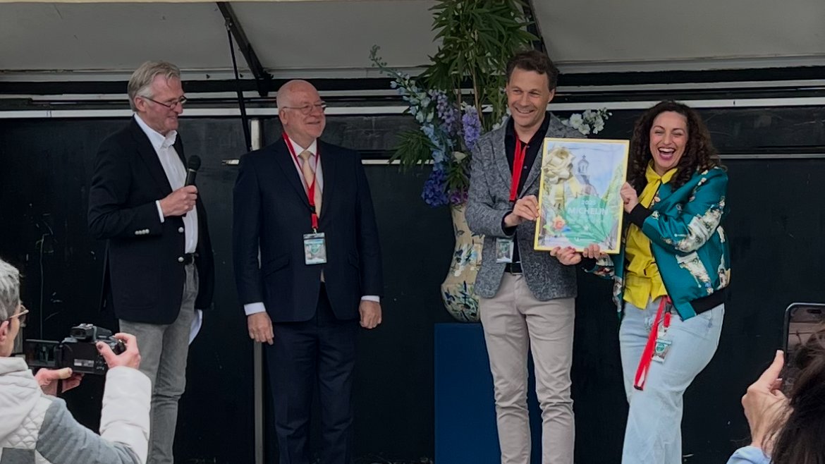 🌟 Ootmarsum krijgt als eerste Twentse plaats ooit een toeristische Michelinster. Een geweldige erkenning voor alle inwoners, vrijwilligers en ondernemers die de stad maken zoals ze is.

Gefeliciteerd met de ster namens #teamCDA! 💪