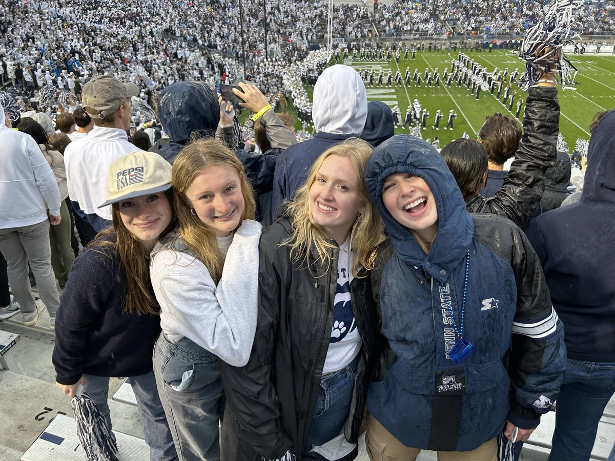 keeleylammm's tweet photo. Kindest, coolest gal in town 🫶 State College (especially in the summer) will miss you, but it’s only a matter of time before you make Boston home ❤️ Congrats, friend https://t.co/FhzvdpSXxW