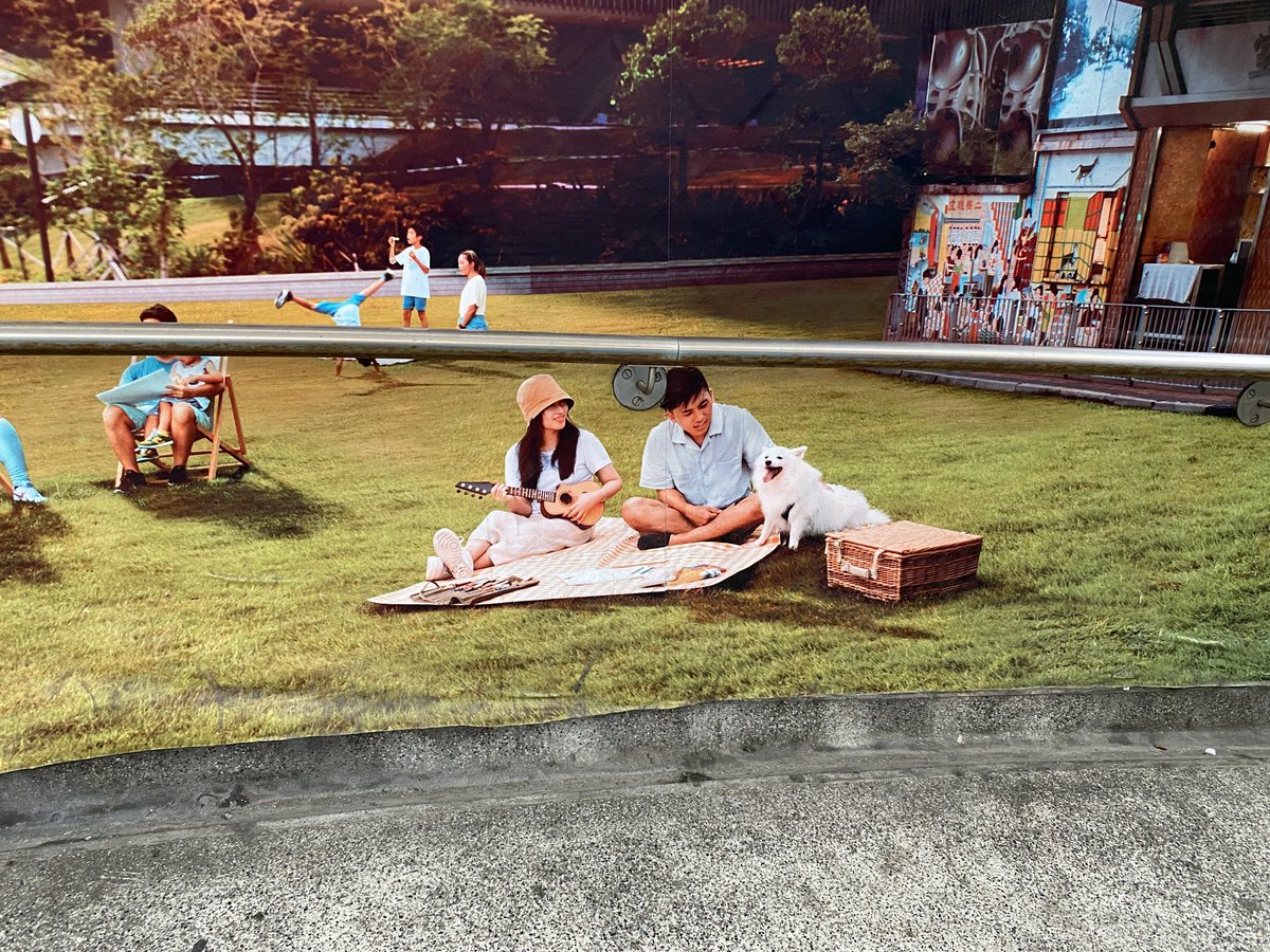 Is it A.I. generated or the lady is an advanced instrument player? 🤔