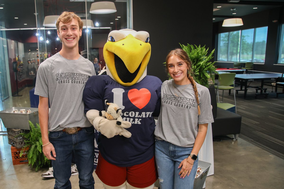 We're excited to announce our new partnership with Allied Milk Producers, making chocolate milk the official recovery drink of Eagle Athletics! tamut.edu/news/2025/4/at…