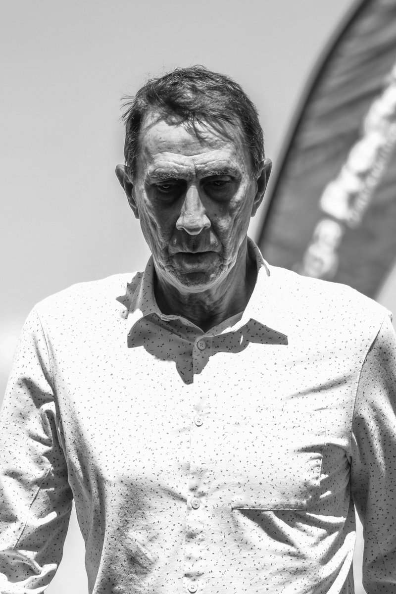 Alexandre Guimaraes
75 partidos 
39 ganados
29 empatados
7 perdidos
115 #golesmanudos