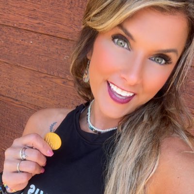brandilou377's tweet photo. #NewProfilePic https://t.co/zeh5wRbar6