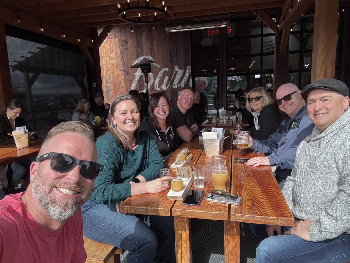 craftbrewjester's tweet photo. Brewstop #42 on the #QuestToBreak95 of #brewQuest2025 was @barnsidebrewing , it’s always a great stop but especially when you get a good lookin crew like this to meet up and lift a few #barnsidebrewing #delta #ladner  #CheersToCraftBeer #beergasm #craftbeerlife #craftbeer https://t.co/XHVZeiMNRm