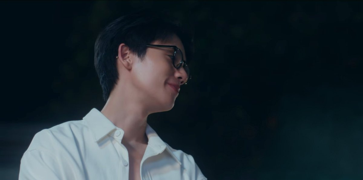 wdiloo's tweet photo. Jimmy in #SweetToothGoodDentistEP4 is such a mysterious masterpiece. His character seems like a third wheel with a superpower for getting in between the main couple 🫡 https://t.co/etQHkA64Au