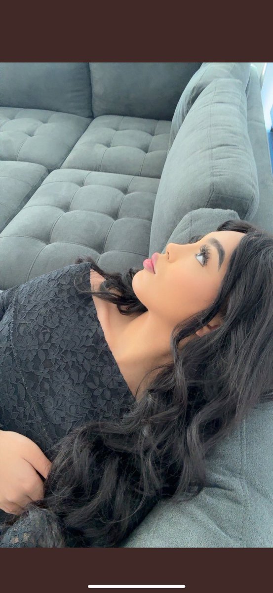 bellacatsu's tweet photo. @meowsevy @kenziecatnip is this a joke… after all of that surgery u are still ugly.. that is what gets me https://t.co/fUBOOu9ewC