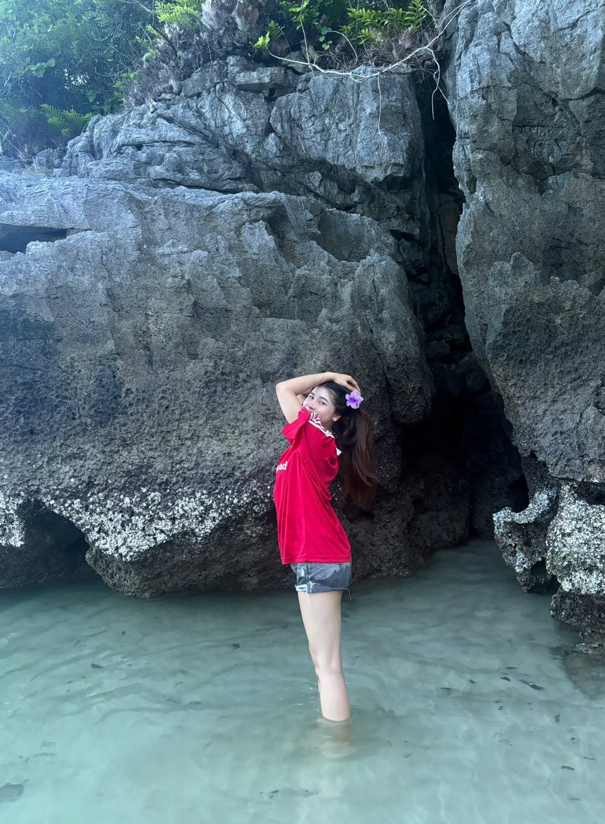 be_emmii's tweet photo. ยังชอบทะเลอยู่มั้ย หรือชอบเขาไปแล้ว 🌊❤️🪨🌸

#แคปชั่นอ่อย #แคปชั่นน่ารัก #แคปชั่นเด็ด #แคปชั่นกวนตีน #แคปชั่นตลก #แคปชั่นทะเล #แคปชั่นกวนๆ #แคปชั่นเสี่ยว #แคปชั่น https://t.co/snZWcw6cgt