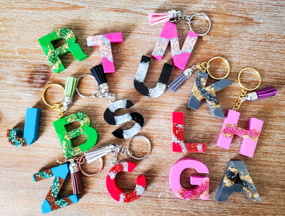 DsignsbyCristal's tweet image. Geode Resin Letter Keychains - Personalized Gifts etsy.me/42RsvGL via @Etsy 
#mothersdaygift #birthdaygift #wiseshopper #craftbizparty #epiconetsy #graduationgift
