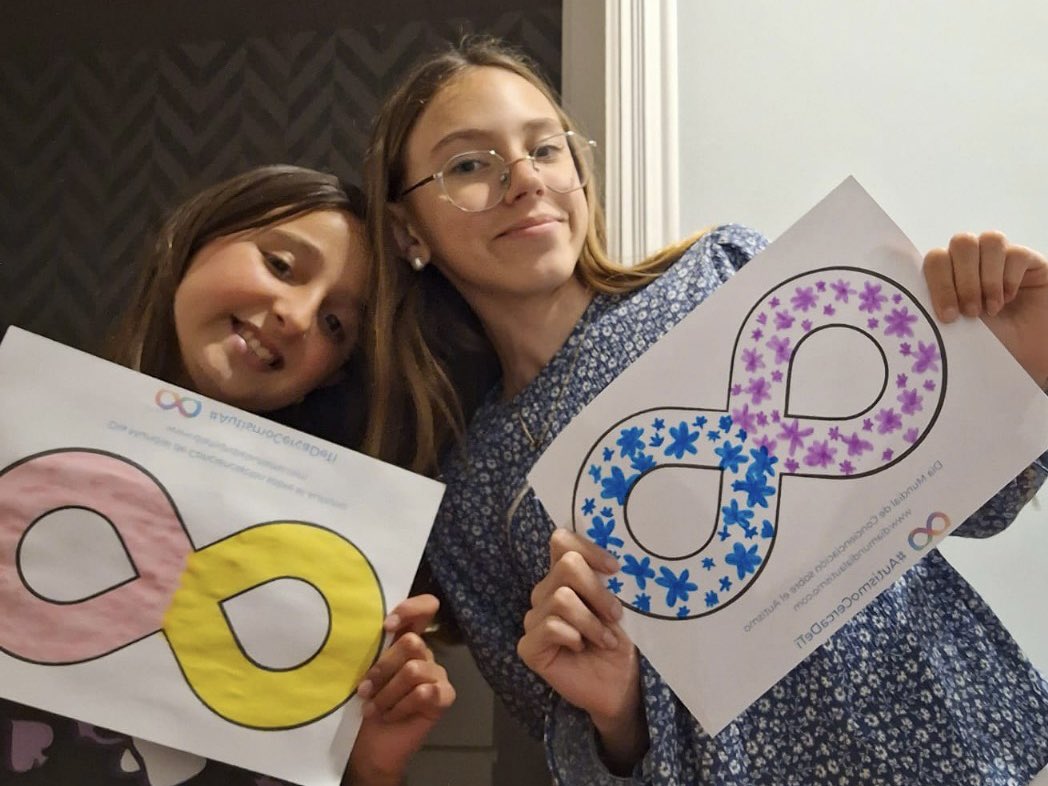 APANATE's tweet photo. ♾️ ¡Somos infinitos!
Gracias a todas las personas que se han sumado a la campaña #SomosInfinitos de @Autismo_Espana mostrando su apoyo al autismo con creatividad y compromiso.
Cada gesto cuenta 💪🏽
#Autismo #TEA #Inclusión #NotInvisible #APANATE https://t.co/mUU662RRgO