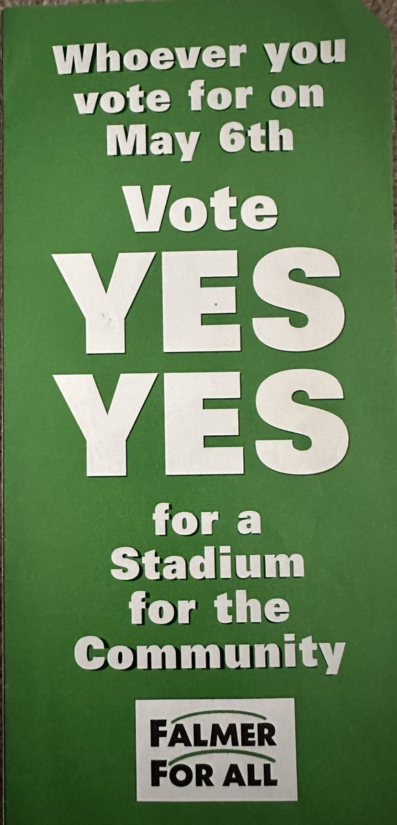 MattlightBHA's tweet image. Going through old stuff and found these. Operation Morning Surprise (😃) was a Falmer For All campaign where Brighton and Hove woke up to 5,000 (Biodegradable) balloons all over the city supporting the vote Yes for Falmer Stadium. I recall putting ours outside Southern FM