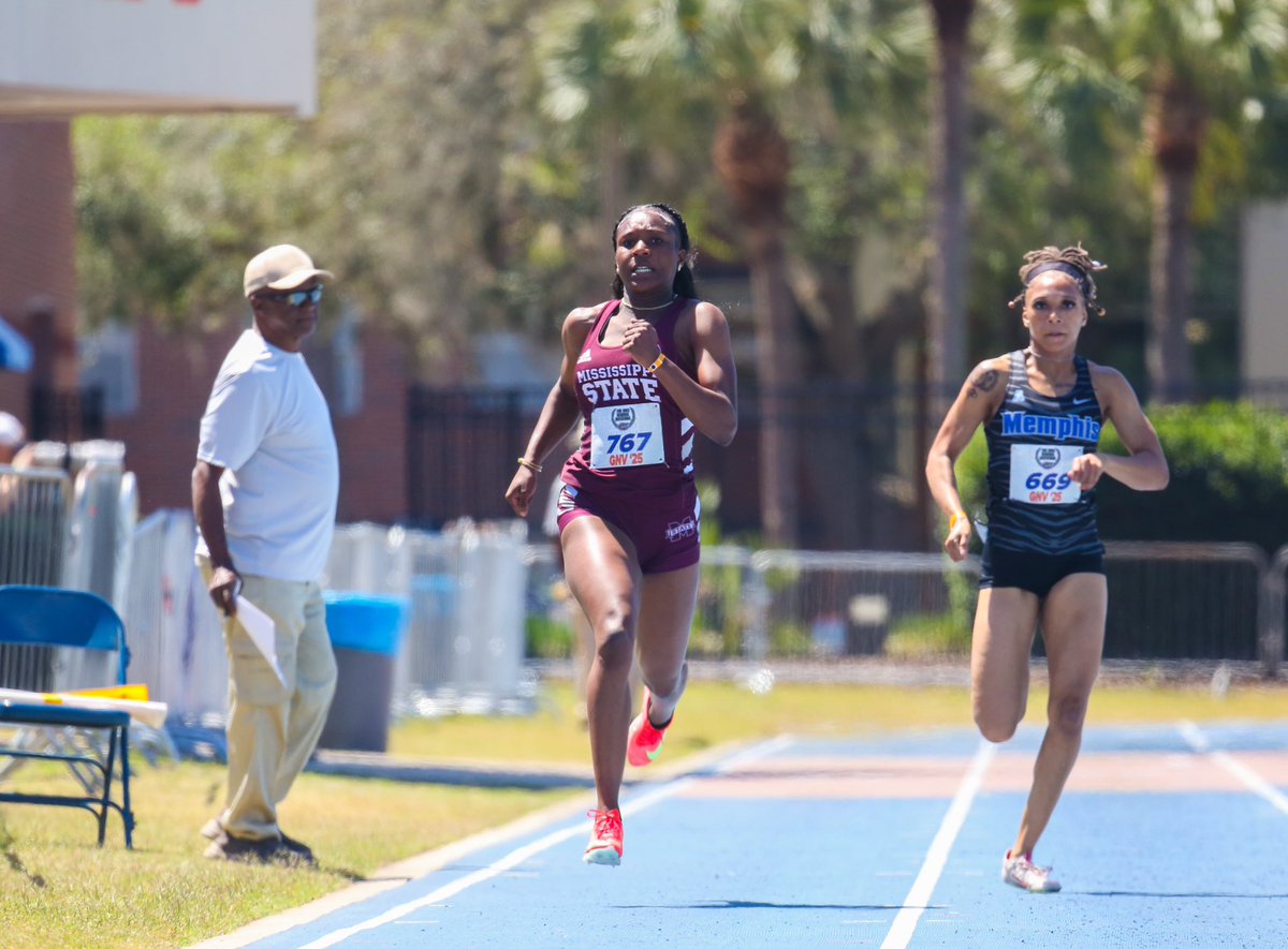 Rickyla and Kyndall both earned PBs in the 200m in Gainesville, running 23.93 and 24.24, respectively!

#HailState🐶