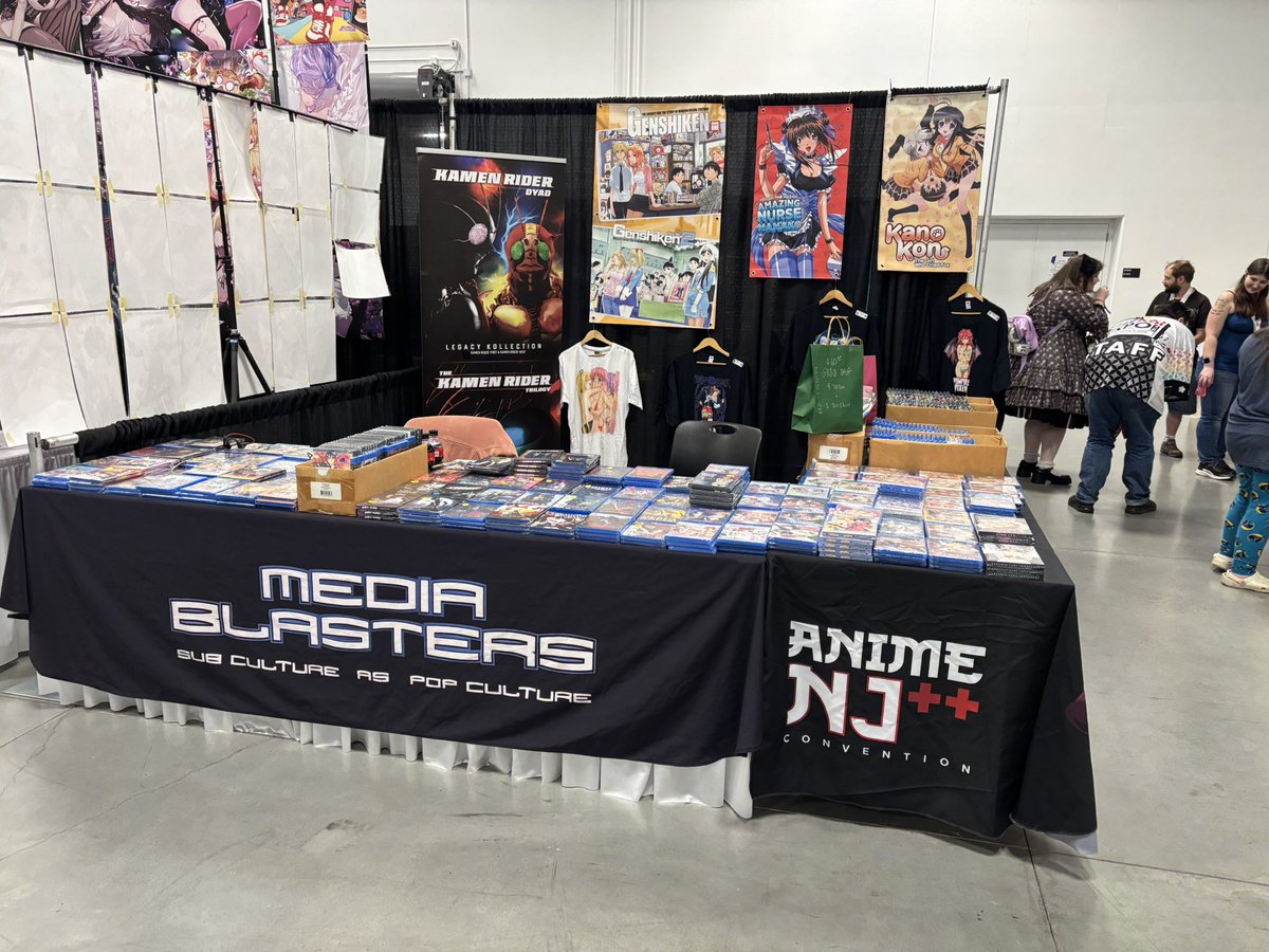 mediablasters1's tweet photo. First time for me here personally at Sakura-con before my trip to Tokyo.  Come by say hi booth 242.  We have plenty of Karen Rider standard and some elite editions to sell.

#animecons #animeconvention #kamenrider https://t.co/8yMLk8Zv3a