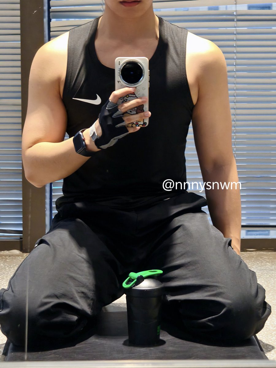 纯爱反差 tweet media