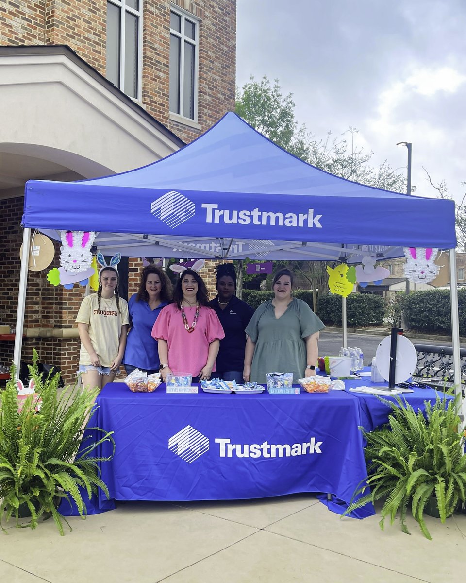 Egg-citing times in Mobile, AL, as several of our associates took part in the Springhill Merchants Association's annual "Hop on the Hill" event.  The event was filled with activities, handing out goodies and a special visit from the Easter Bunny! We're grateful for the