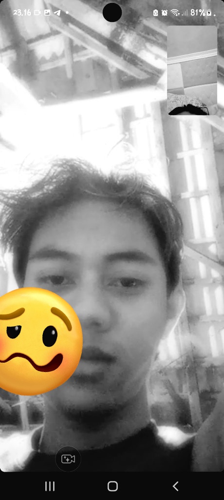 triinrs_'s tweet photo. bagshscaabavanamamsmsnzvsnmz sbscysnsns,LV U! https://t.co/uomOAljGGt