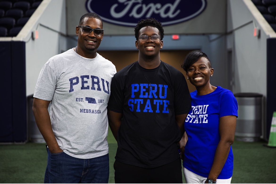 Aaron Williams tweet media