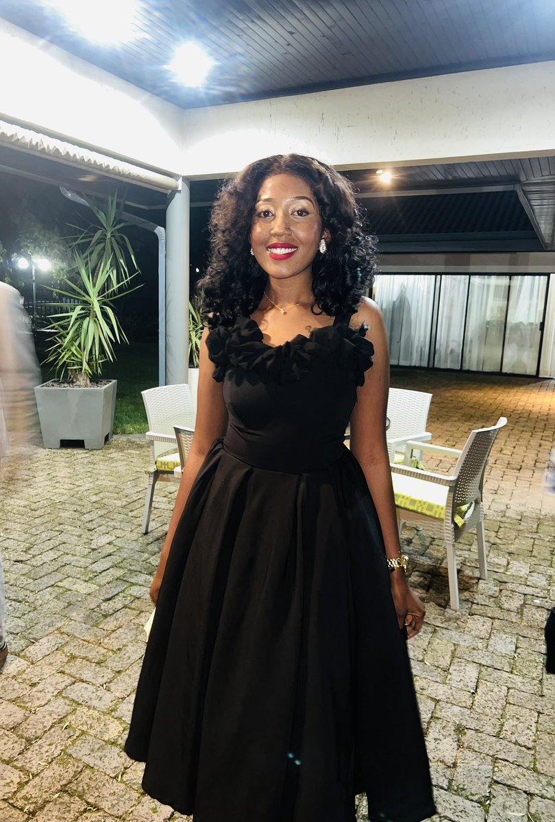 Maanda Sianga tweet media