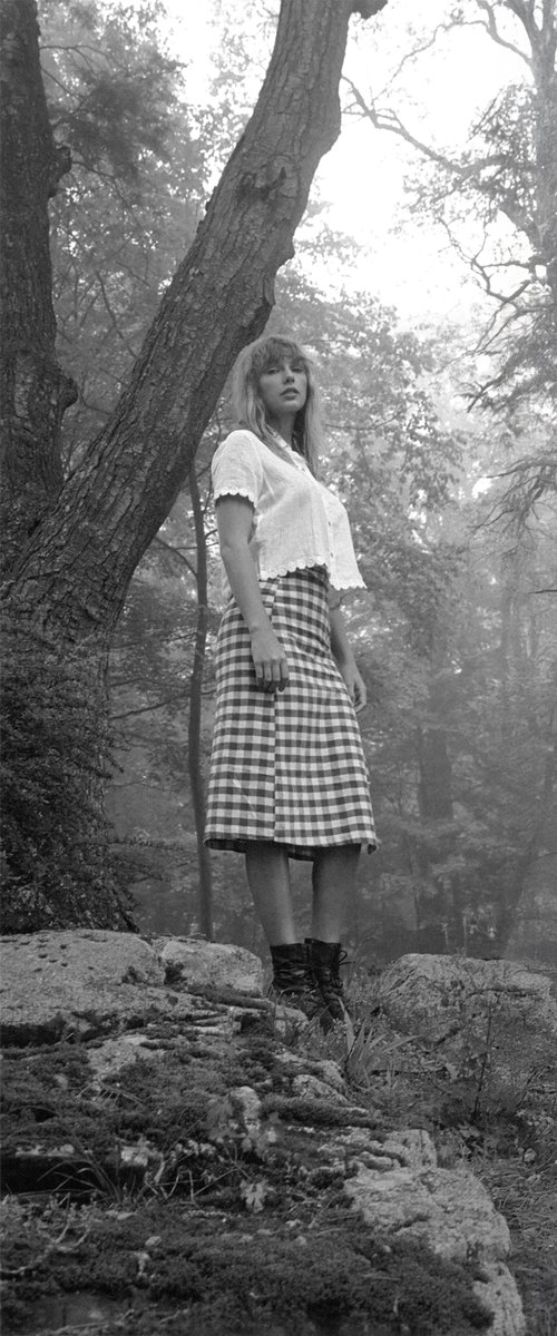 4k_taylorr's tweet photo. Taylor Swift for folklore https://t.co/UiktAHhanc