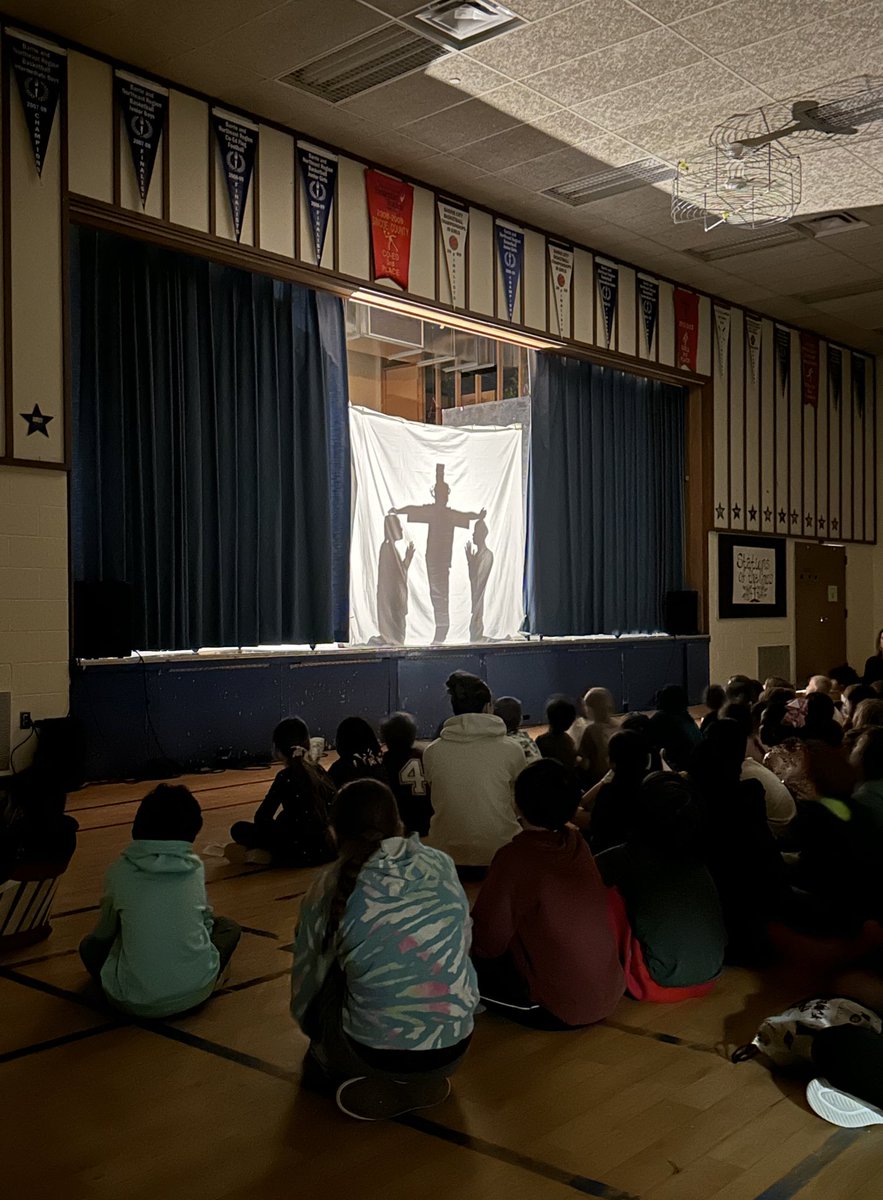 On Good Friday we reflect about the selfless act that Jesus did and died on the cross for us. Let us remember this and follow in His footsteps to be selfless too✝️🌿