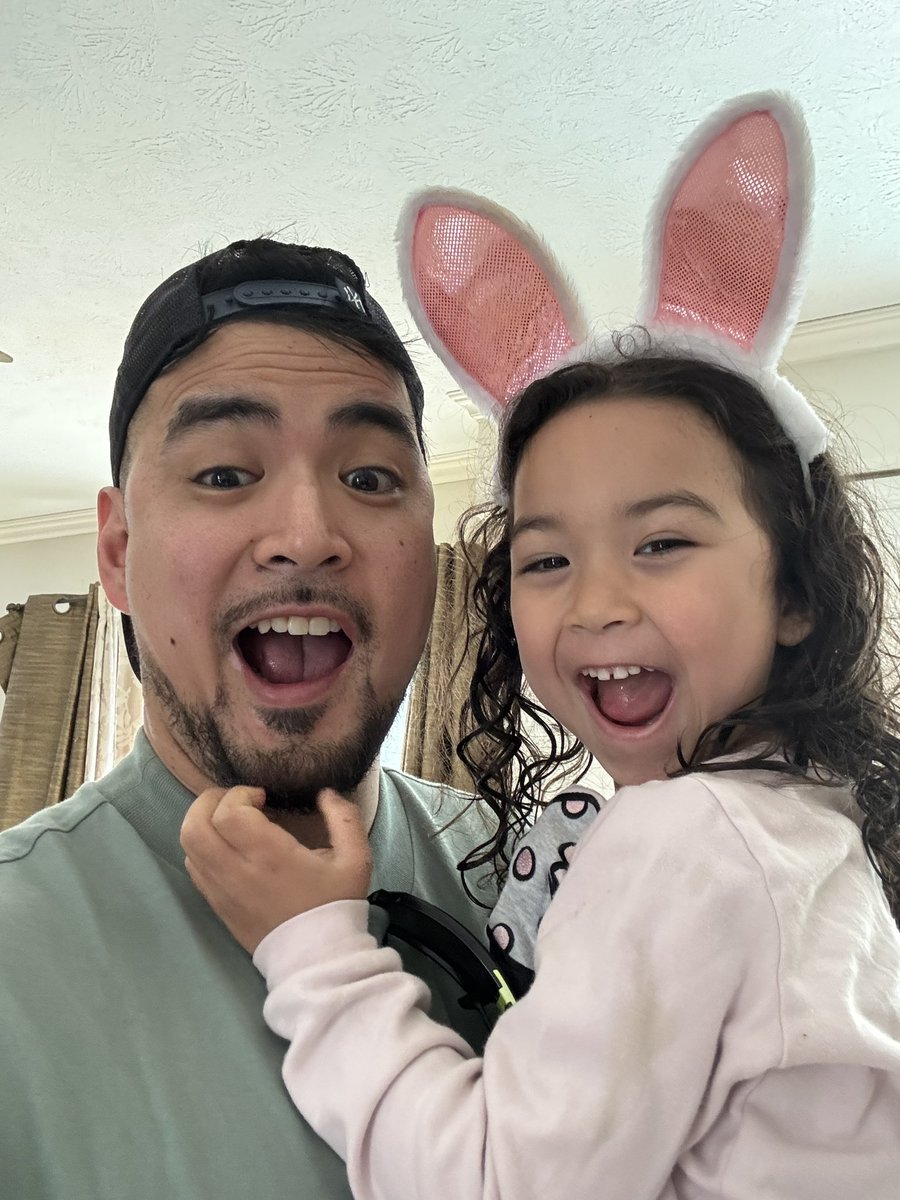 alternateacher's tweet photo. Happy long weekend! I found the Easter Bunny! 🐰
Spending time with my niece — fun uncle mode activated.
#FunUncle #EasterWeekend #LongWeekendVibes #FamilyTime #UncleLife #EasterBunnyFound #MakingMemories #Blessed #WeekendVibes #SpringFeels #UncleGoals https://t.co/hdKPw2WVTM