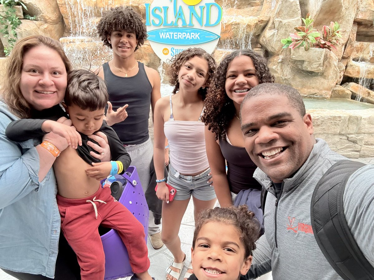 Waterpark fun with my basketball squad! ❤️😂