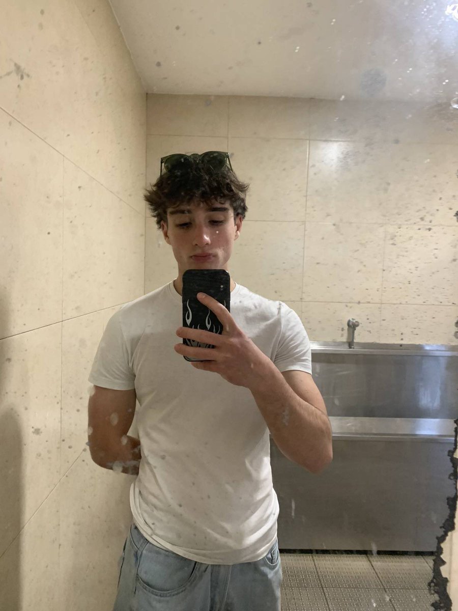 do not play deftones around me cause i will take off my pants