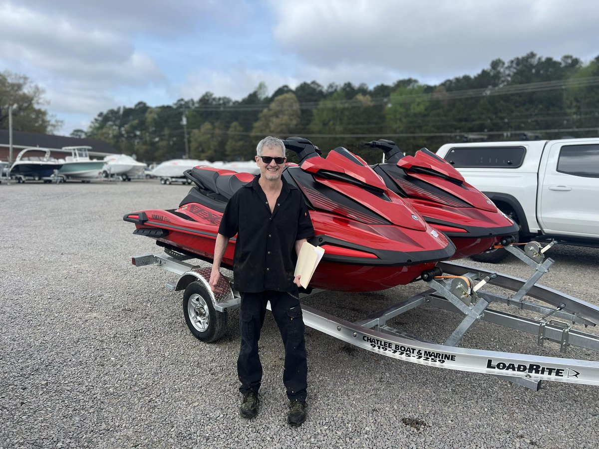 chatleeboats's tweet photo. Kipp would like to thank a few of his Yamaha customers for their business and congratulations on your new Waverunners!

See us before you buy!
#revsyourheart #chatleeboats #yamahaboating #waverunner #saltlife #lakelife #runthewater #family #beach #northcarolina #yamahawatercraft https://t.co/zYlqNt3rSH
