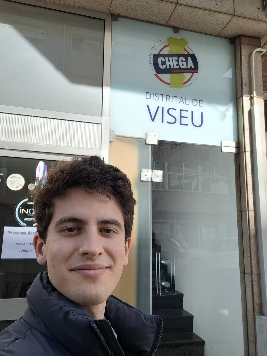 AlexandreLGazur's tweet photo. Em Viseu https://t.co/pcoa1C1Mk7