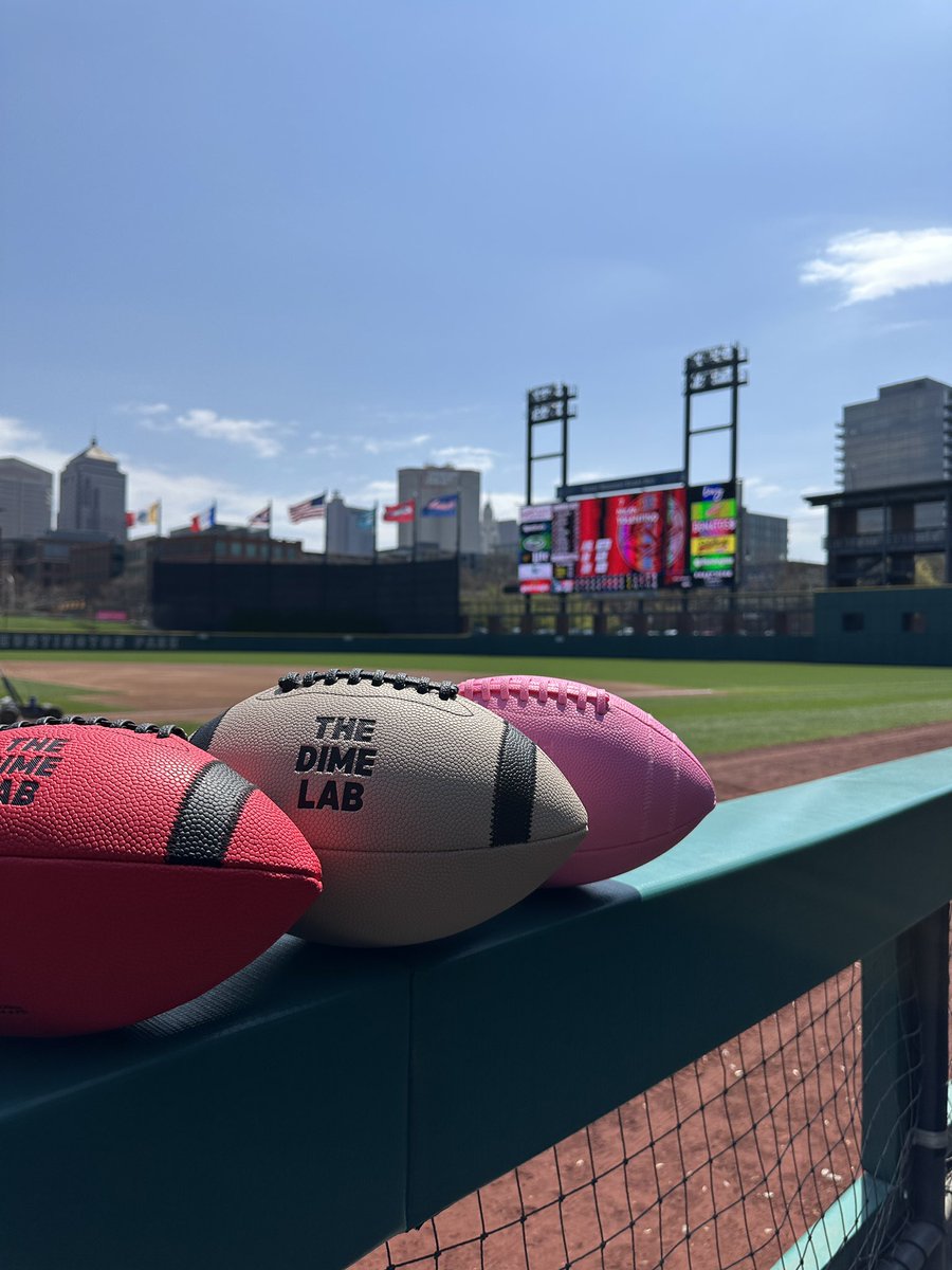 Bradley hanner (@bradleyhanner3) on Twitter photo These footballs are sick!! Go check out <a href="/KurtBenkert/">Kurt Benkert</a> dime lab footballs! <a href="/CLBClippers/">Columbus Clippers</a> These footballs are sick!! Go check out <a href="/KurtBenkert/">Kurt Benkert</a> dime lab footballs! <a href="/CLBClippers/">Columbus Clippers</a>