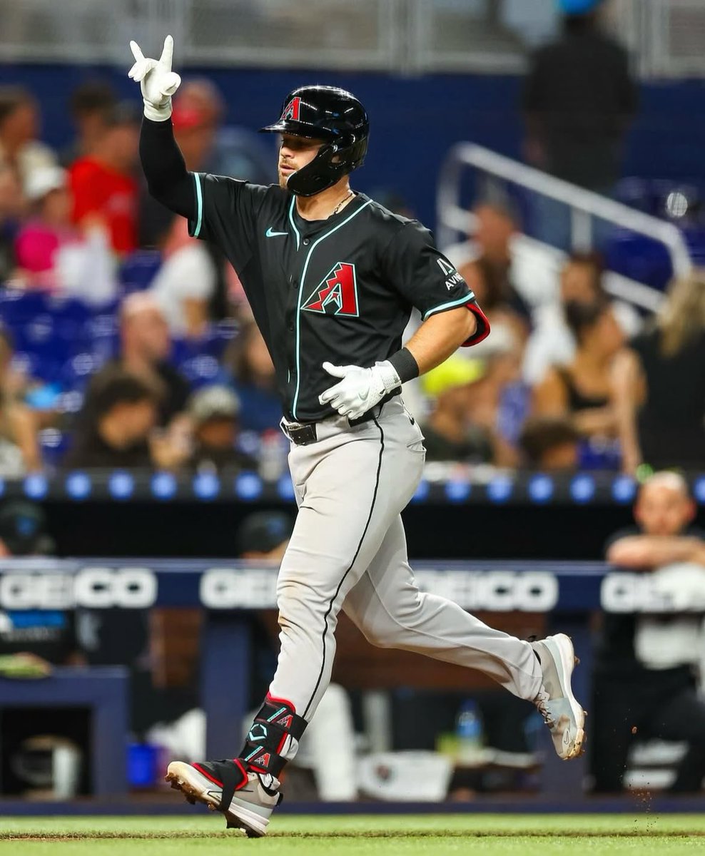 HugooPronos's tweet photo. #MLB ⚾️

Diamondbacks | @ 1.86 | 3% 

#Dbacks https://t.co/bBFSEz6gt1