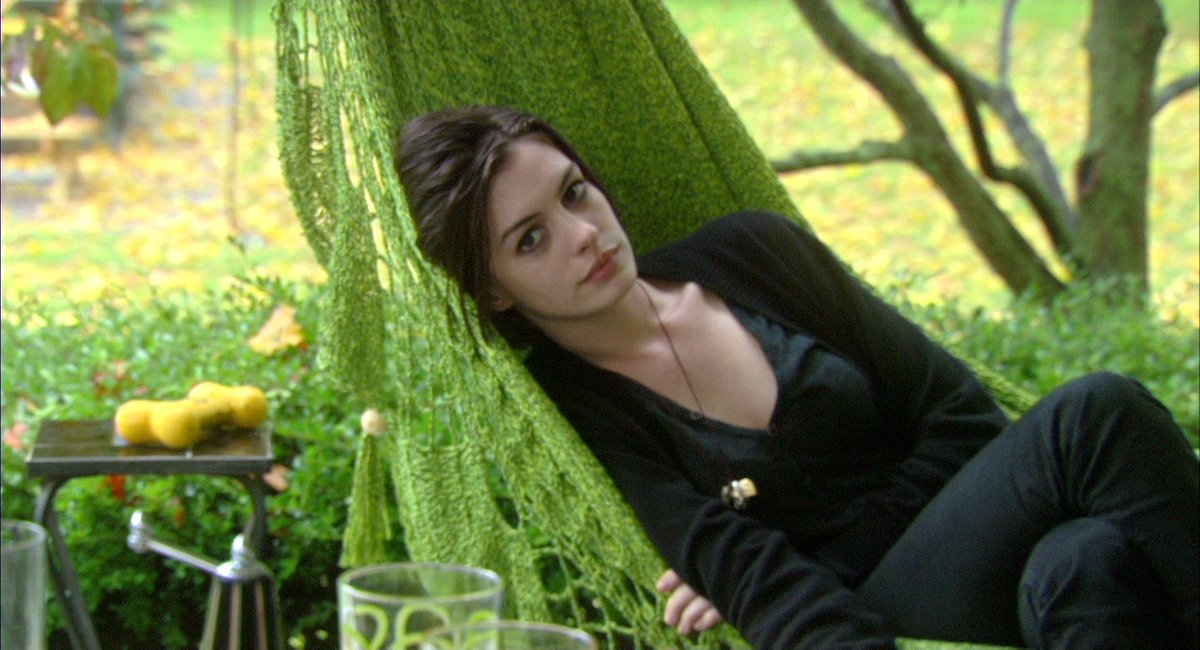 <레이첼 결혼하다> 가족한테 잔인할 정도로 상처주거나 상처 받아본 사람들 모두가 봐야 할 영화같다 불안한 카메라 무빙마저 영화랑 너무 잘...