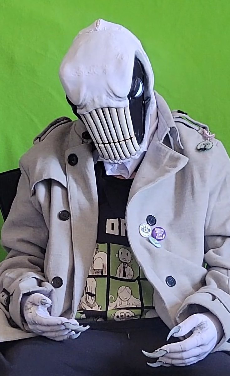 Tezi_Wezi's tweet photo. Been awhile sence I've posted here... I guess I should more, but here's my dedan cosplay I finished not too long ago. I had put the hands on before I realized I had to button up my coat
#OFFrpg #OFFgame #OFFdedan #OFFfanart https://t.co/LKhqyvnCuz