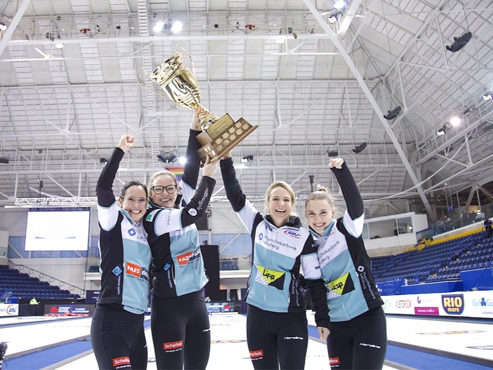 🏆 What a finish to the Grand Slam season!

Huge congratulations to Team Mouat and Team Tirinzoni on capturing the AMJ Players’ Championship titles and closing out their seasons strong. 👏

Shout out to Team Homan on silver and a season full of standout moments. 💪