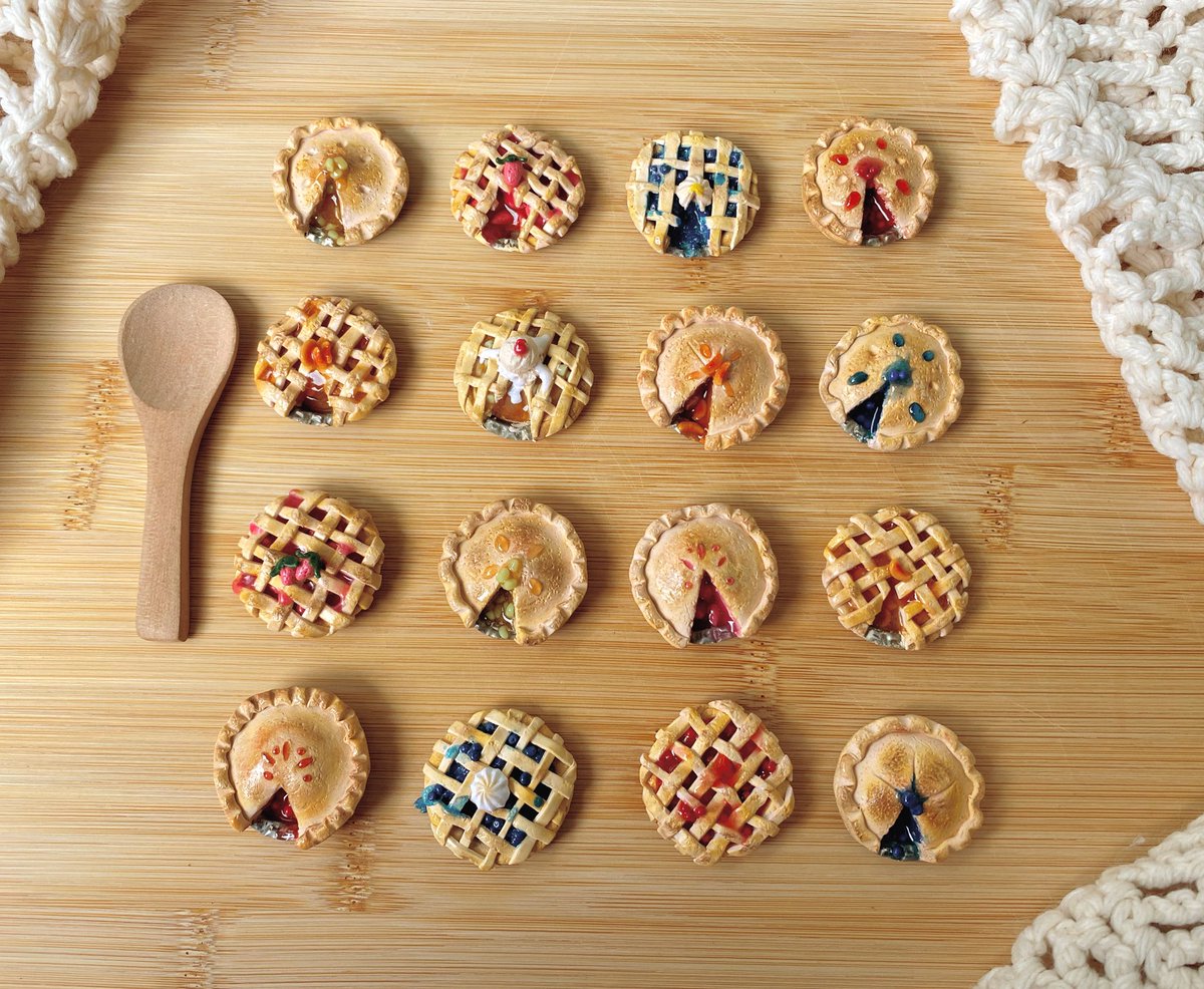 From bottle caps to mini magnets 
Art from something upcycled

Only a few left❤️