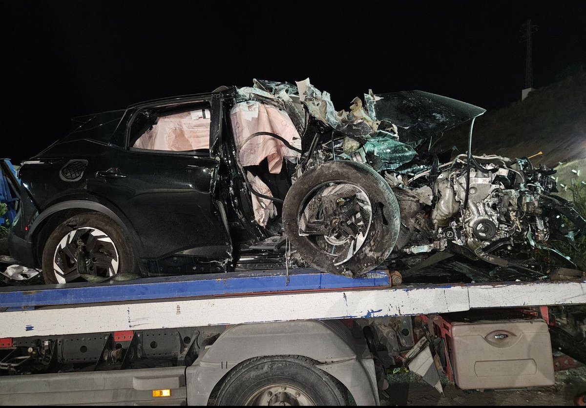 Metan en la cárcel a esta iraní que ha matado a dos personas por ir borracha en mi localidad de nacimiento, Fuengirola. Accidente o atentado? Así quedó el coche.