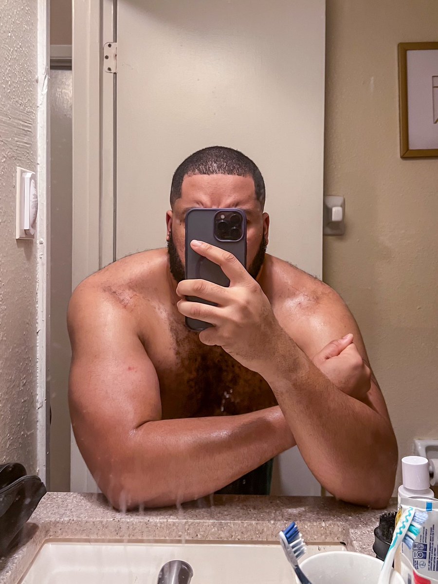 rasalistair's tweet image. coming back to ruin your life every 3 to 5 business days…