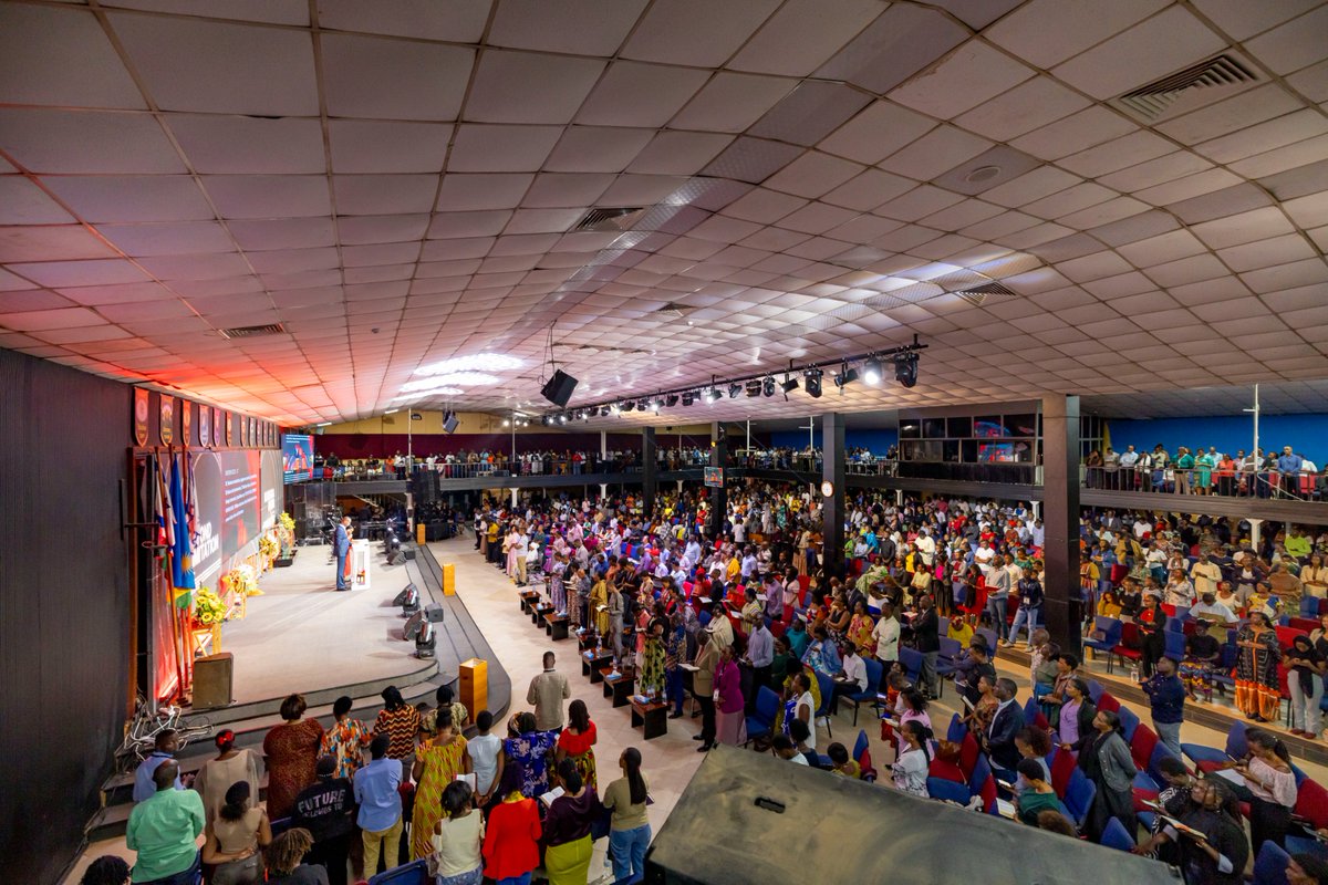 ZionTempleCC's tweet photo. There’s so much we can say about the cross — but today, we delve into its power.

We need the power of the cross in our lives.

It’s more than knowledge; it’s experiencing God’s power within. — Pastor JB KANYANGOGA

#Pasika2025 #BeyondLimitations #AWM #ZTCC https://t.co/uDRo2TNB0F