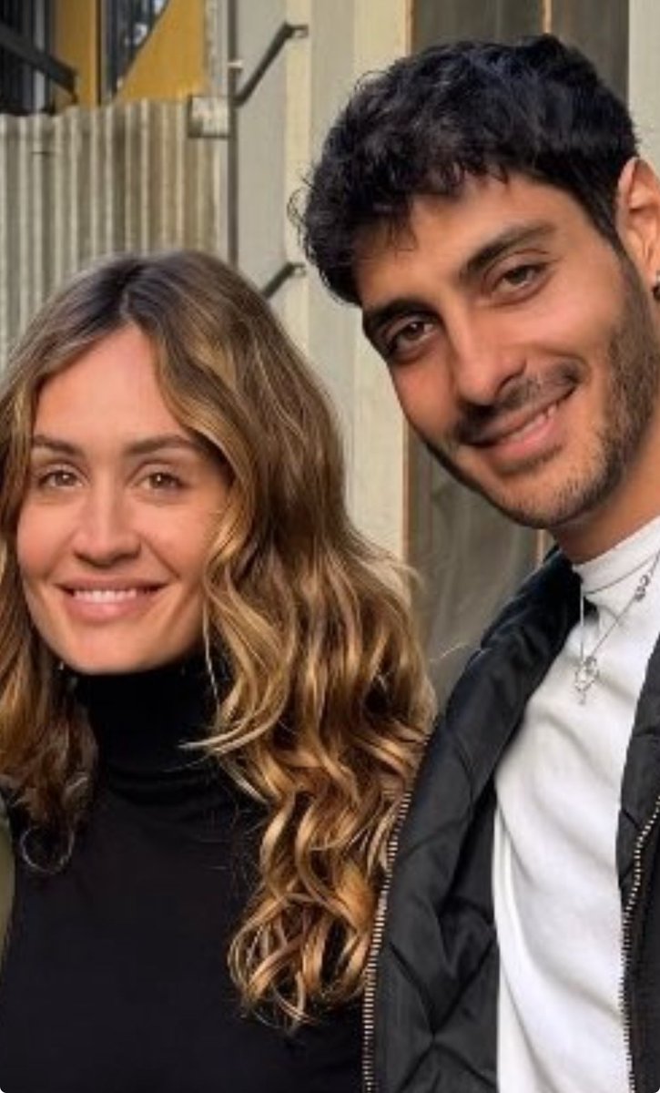Ele343388870075's tweet photo. La perfezione assoluta 🫠♥️#helevier #javi7 https://t.co/kvpNmELE9N