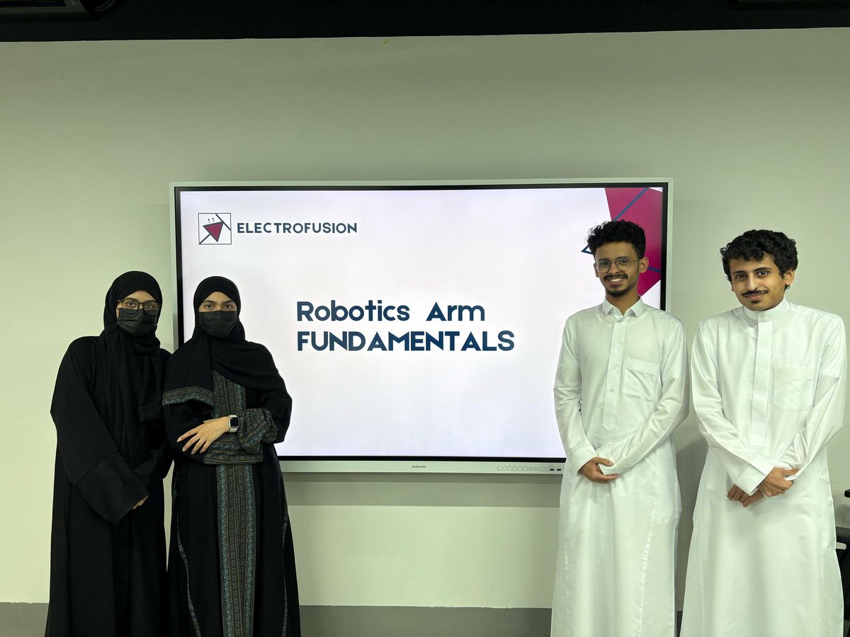 بالتعاون مع نادي الهندسة الكهربائية وهندسة الحاسبات قدّمت ElectroFusion ورشة "الذراع الروبوتية" ضمن معسكر مميز جمع بين الإبداع والتحدي!
شكراً لكل الحضور والمشاركين على الحماس والتفاعل 💪
🏅ونبارك للفرق الفائزة بالمراكز الثلاثة الأولى على تميزهم وابتكارهم في التحدي! كنتم قدها👏