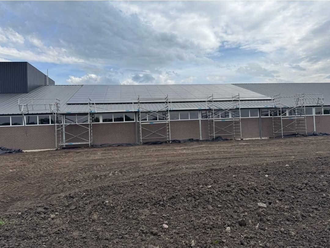 RuthvanderHaar's tweet image. Laat de 🌞 maar schijnen. 😊

#duurzaam #groeneenergie