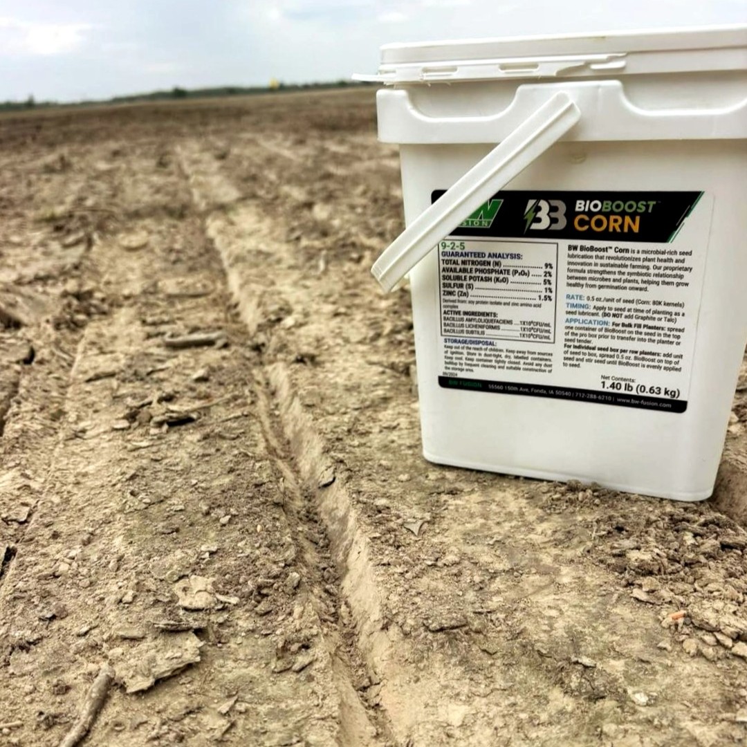 bw_fusion's tweet photo. Stronger starts and bigger finishes! 💪🌱
A grower in Northeastern Arkansas is starting his season by trialing BioBoost on some rice. Let's get it! #Plant25 #PlantingSeason
📷: Chad Duckworth
#BWDifference #farmlife #biologicals #bioboost #cropnutrition #betterbiology https://t.co/C7W0fwjF8y